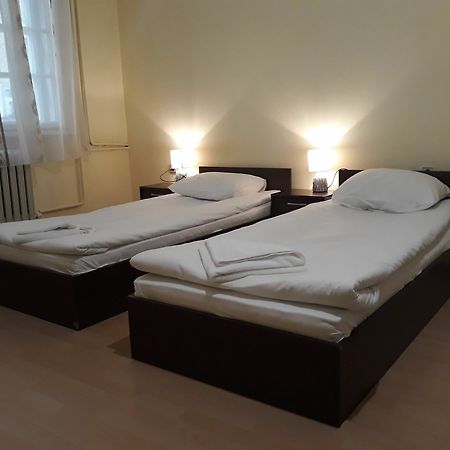 Guest Rooms Heart Of Sofia Exterior photo